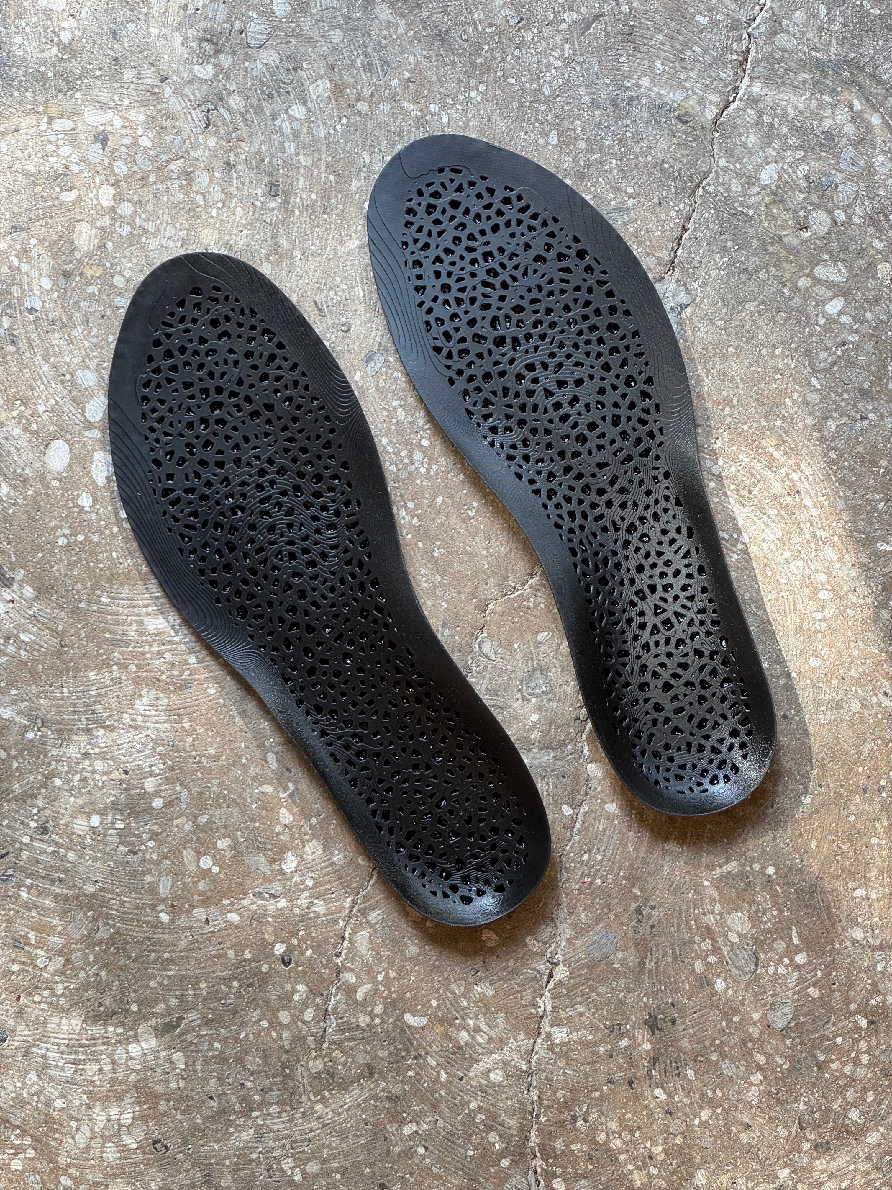 Die Revolutionierung der Sneaker-Herstellung: Wie der 3D-Druck die Massenpersonalisierung auf ein neues Niveau hebt